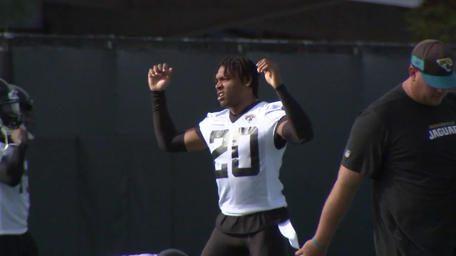 Rams get CB Jalen Ramsey from Jaguars for 3 draft picks