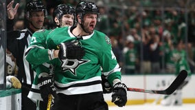 Stars tie record with 7th straight win, 4-2 over Vegas