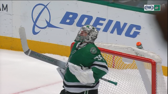 Stars edge Blackhawks 2-1 in shootout for 6th straight win