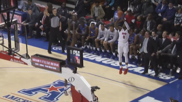 Mike lifts SMU past New Orleans 77-64