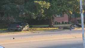 Off-duty Dallas officer in critical condition after street racing crash