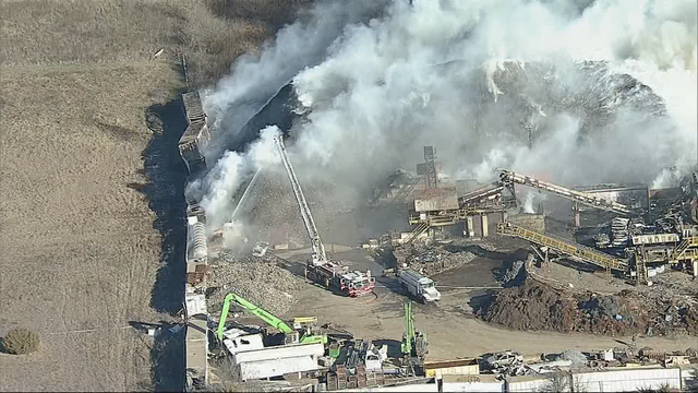 2 charter schools close due to recycling plant fire in Waxahachie