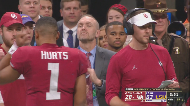 Burrow throws 7 TDs, No. 1 LSU routs No. 4 Oklahoma 63-28