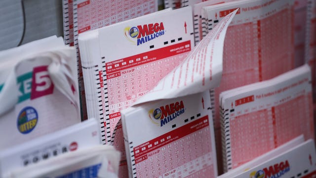 Mansfield resident claims $1M Mega Millions lottery prize