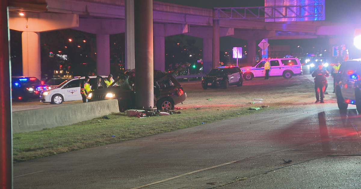 Woman killed in bad crash on I-30 in Fort Worth | FOX 4 Dallas-Fort Worth