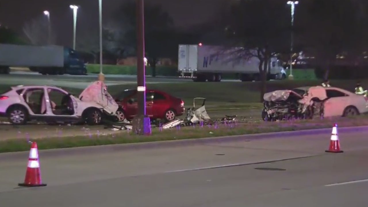 Wrong-way crash in Arlington leaves 2 dead, 1 with serious injuries