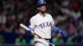 Rangers finalize deals for 3B Frazier, reunion with Chirinos