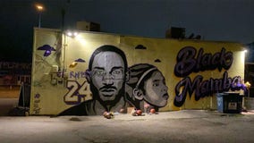 Austin mural of Kobe, Gianna Bryant defaced with 'Rapist'