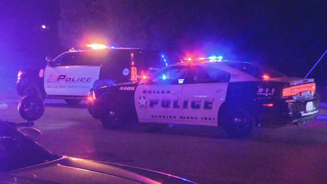 Man fatally shot during attempted robbery in Oak Cliff