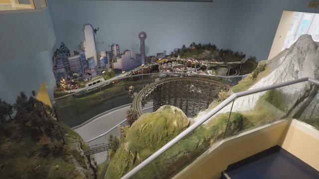 Families share memories of train display at Children’s Medical Center Dallas after its removal