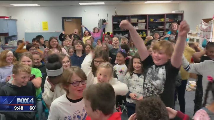 Meteorologist Kylie Capps visits Shepard Elementary | FOX 4 News Dallas ...