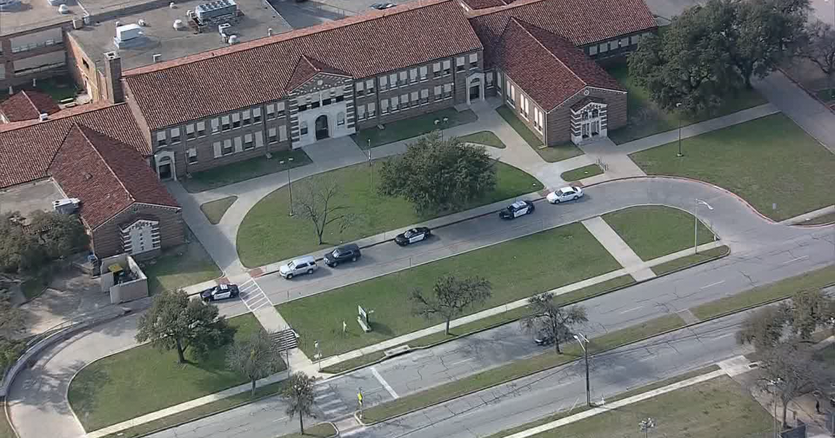 Fight prompts lockdown at middle school in Fort Worth, 5 students taken ...