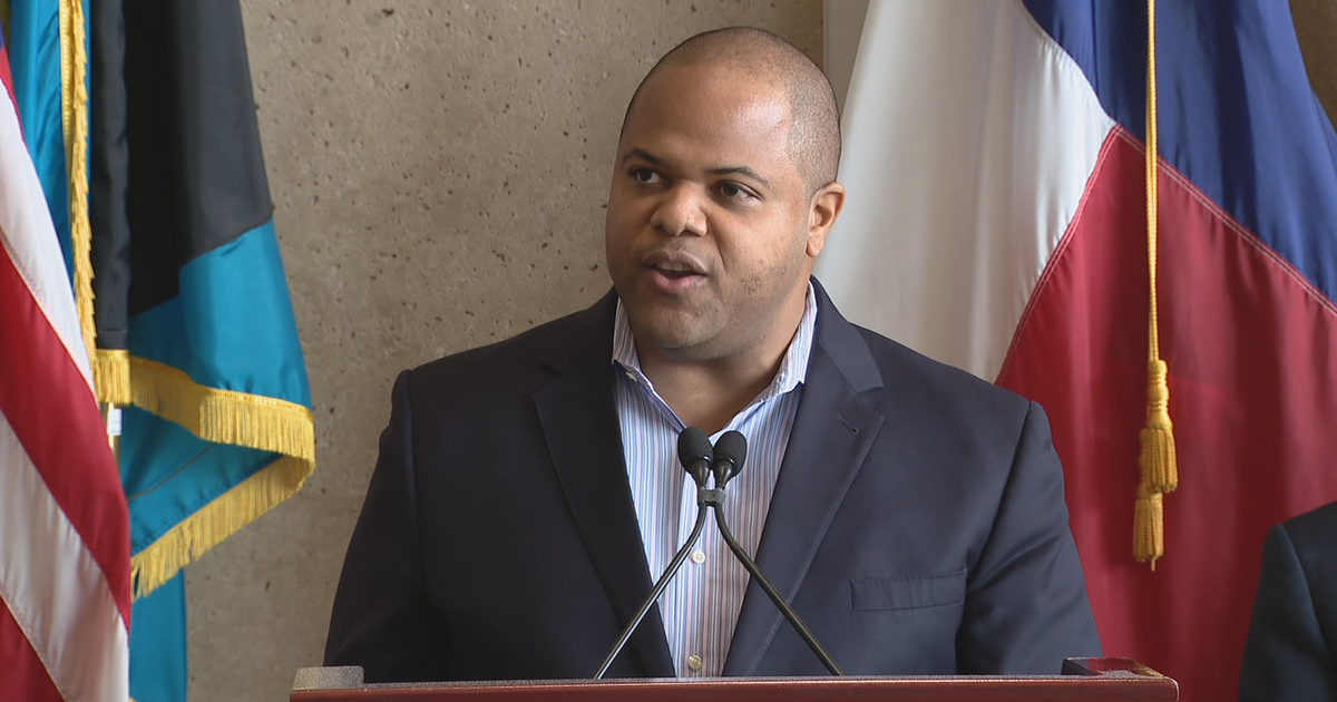 Dallas mayor launches new student employment program | FOX 4 Dallas ...
