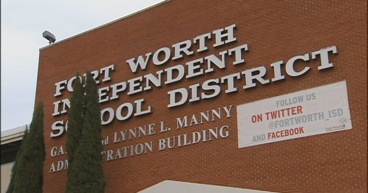 Parents threaten lawsuit after Fort Worth ISD votes to change school ...