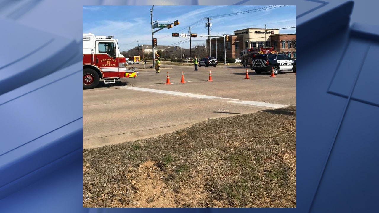 Woman killed in Grapevine crash after police say driver ran red light