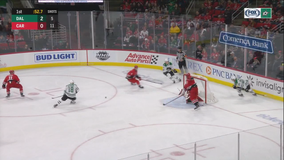 Stars scored 3 goals in 1st period, beat Hurricanes 4-1