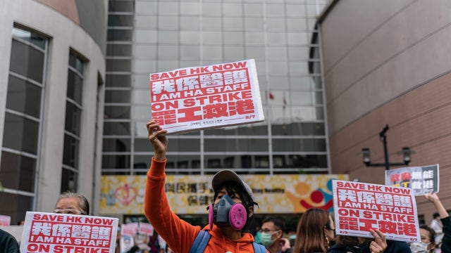 Coronavirus death toll climbs to 722 in China, new cases increase by nearly 3,400