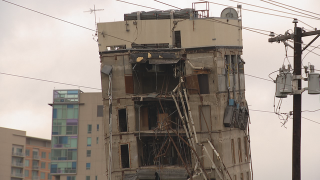 ‘Leaning Tower of Dallas’ still standing as removal plans get finalized