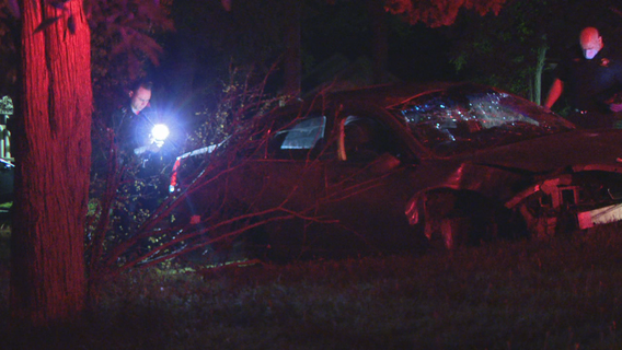 Dallas officer hurt in early morning police chase