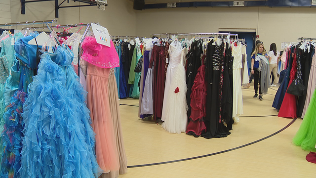 Drive collects 1,000 prom dresses for girls in Dallas