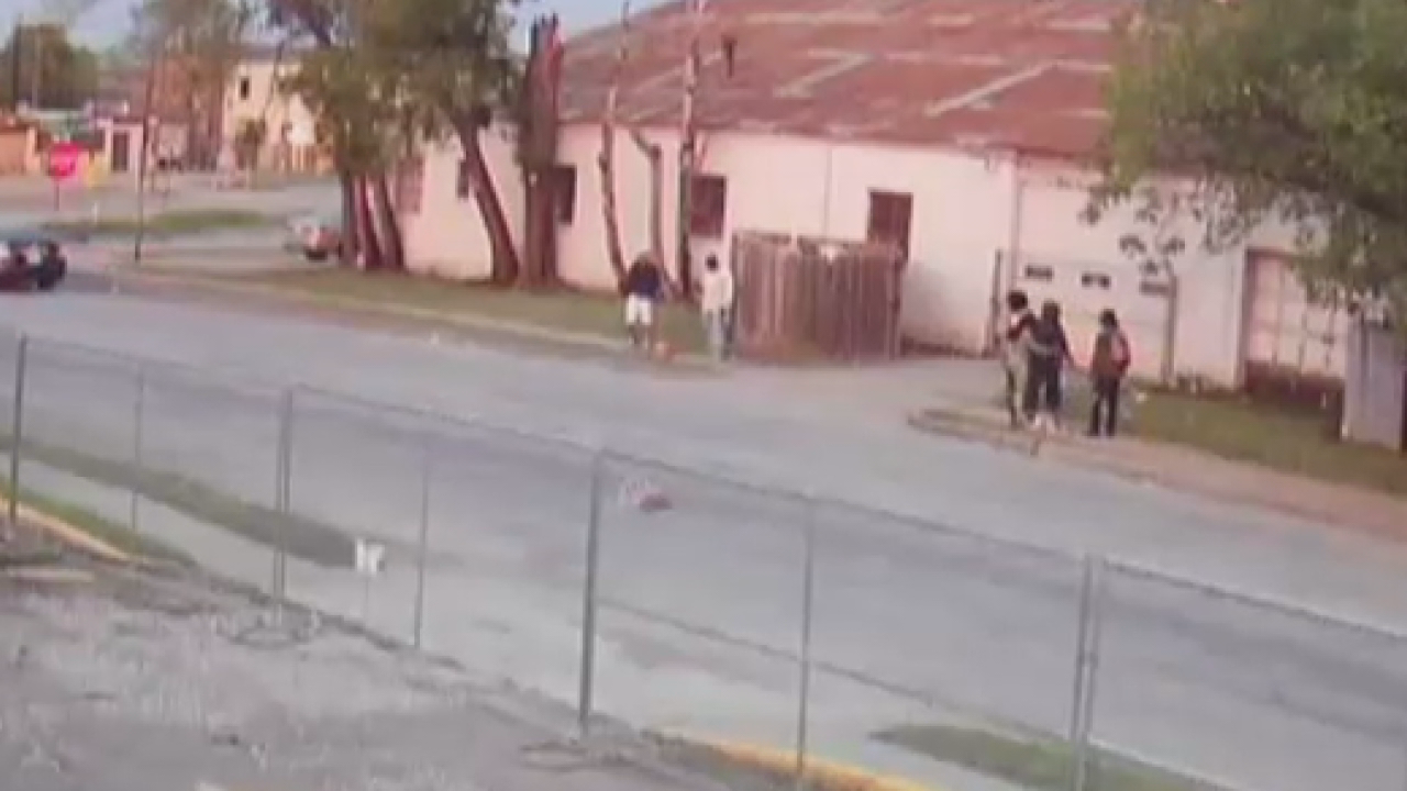 Trackdown Help find persons of interest in South Dallas fatal shooting