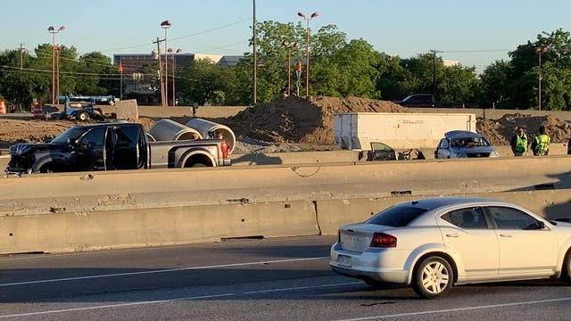 3 women killed in crash on southbound I-35E