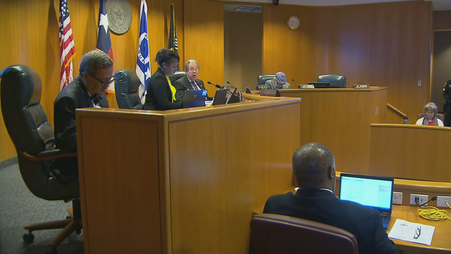 Tarrant County officials urge citizens to continue social distancing