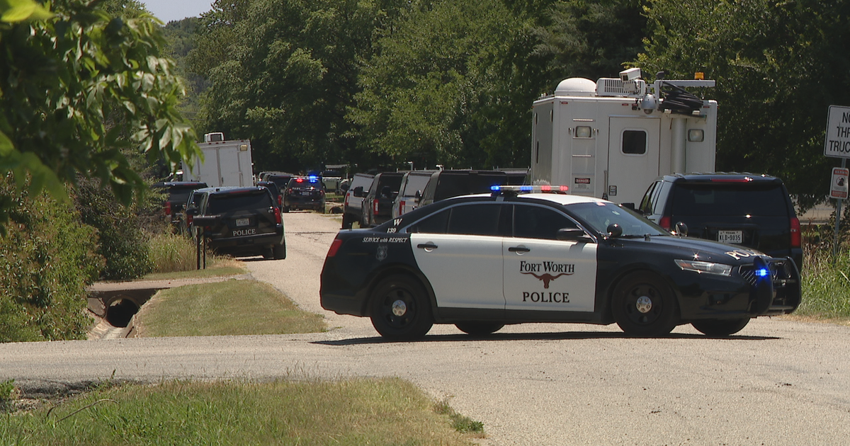 Fort Worth officer 'severely injured' after being struck by suspect who ...