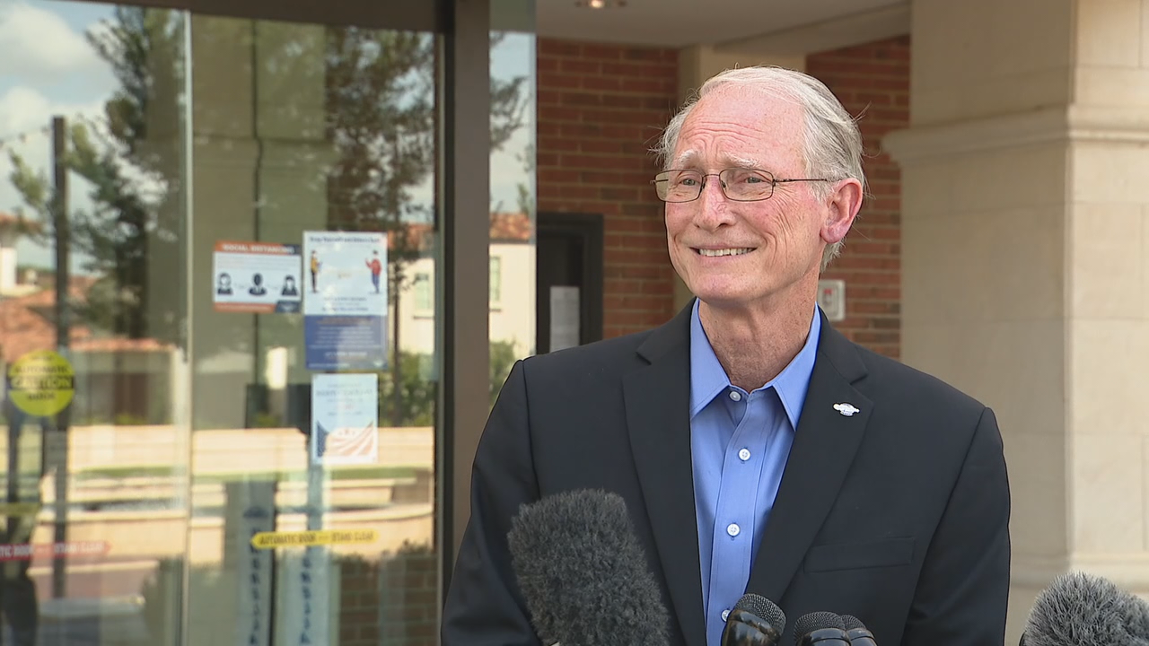 Colleyville leaders defy Tarrant County mask order, hold event that