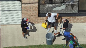 Dirk Nowitzki spotted cleaning up Deep Ellum after weekend vandalism