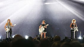 The Dixie Chicks change their name to 'The Chicks'