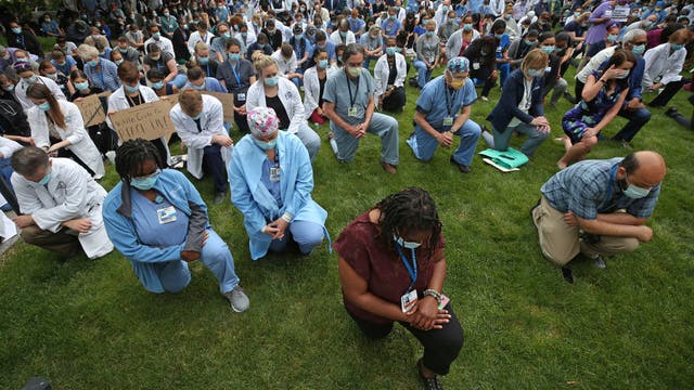 The week in numbers: A country with 0 COVID-19 deaths, 450K health care workers possibly infected