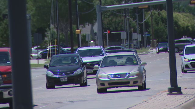 Insurance companies continue offering discounts for Texas drivers during coronavirus pandemic