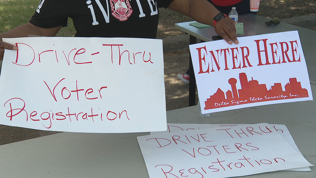 Drive-thru event held in Dallas to get people registered to vote