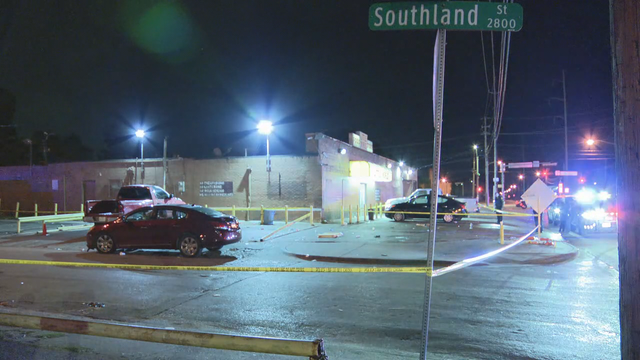 2 shot in argument outside south Dallas store