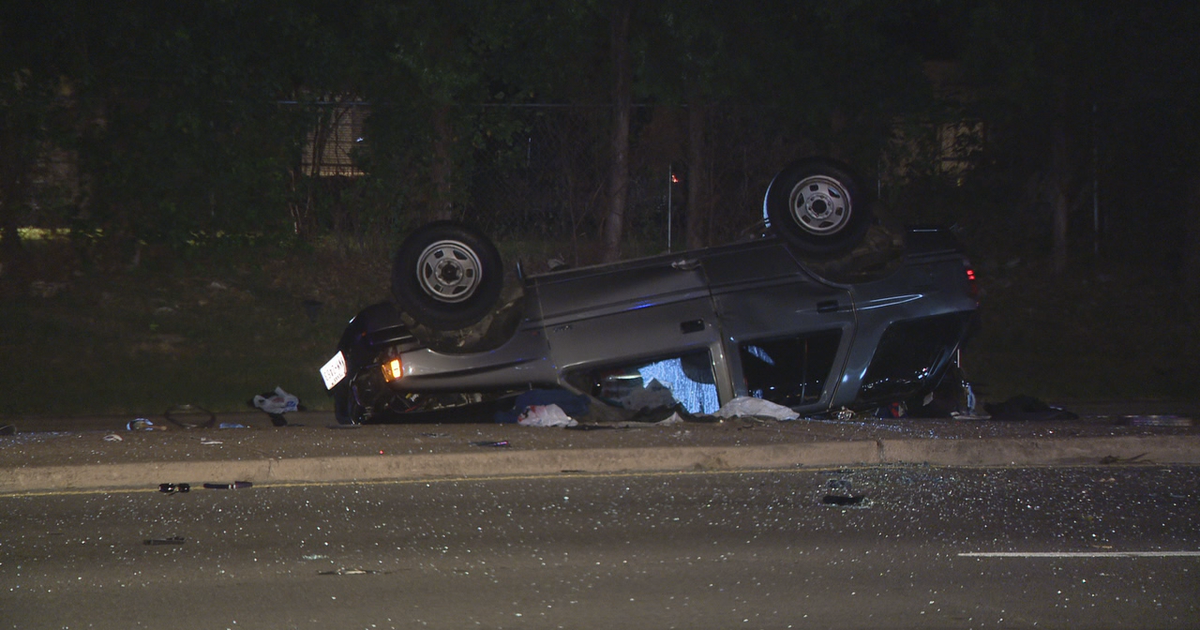 Driver killed in Dallas rollover crash | FOX 4 Dallas-Fort Worth