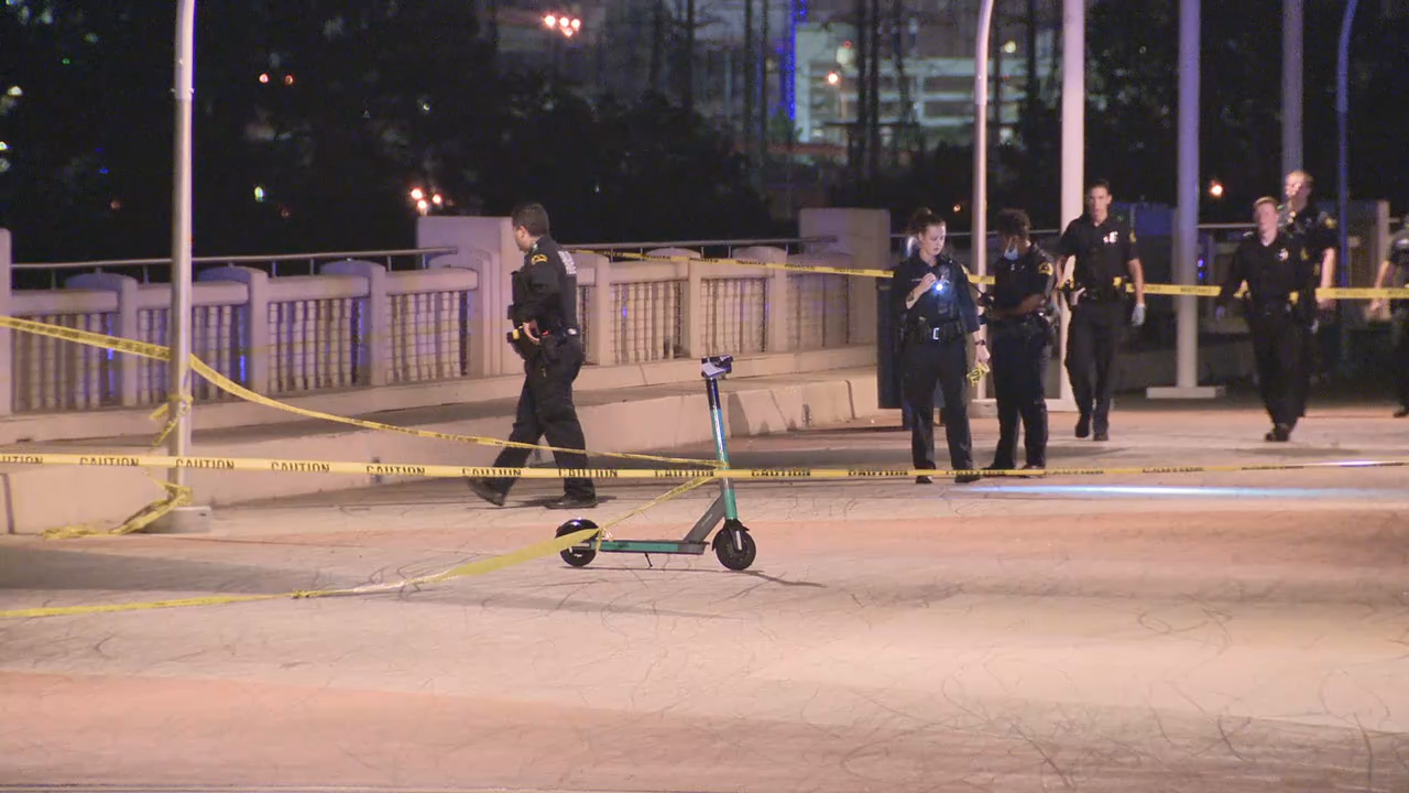 1 Dead, 1 Critically Injured In Shooting On Dallas Pedestrian Bridge ...