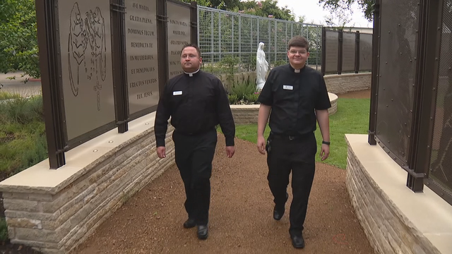 Small group of Catholic priests visiting COVID-19 patients at North Texas hospitals