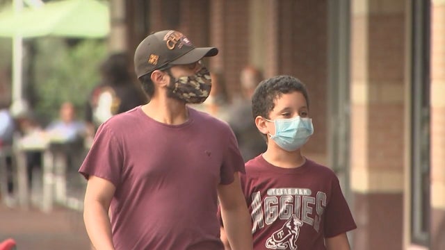 Mask mandate successfully slowing spread of COVID-19 in North Texas, new report says