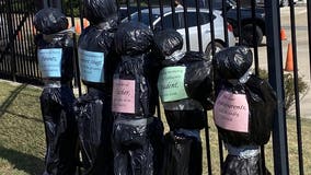 Dallas teachers rally for online learning through January 2021