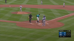 Lewis, Margevicius lead Mariners past Rangers 7-4