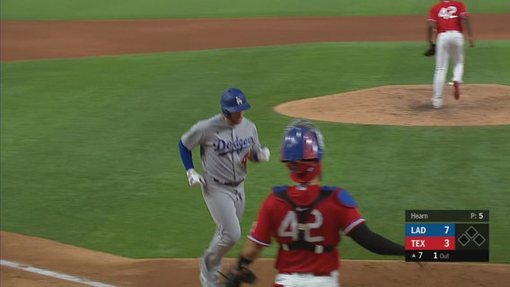 Muncy 4 RBIs for Dodgers in 7-4 win over Rangers and Lynn