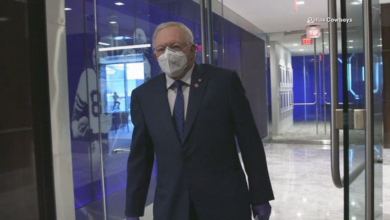 Jerry Jones: Cowboys will use ‘grace’ on anthem question, plan to have fans at AT&T Stadium