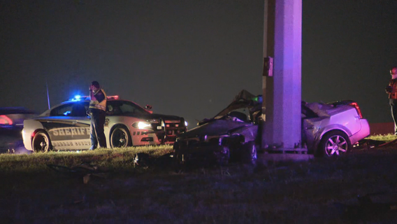 Deputies: Woman dies in crash on I-20