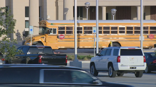 North Texas Churches Continue Giving Away Meals To Families In Need Due To Covid 19 Pandemic