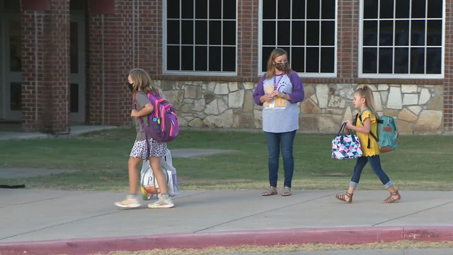 Students in a few North Texas school districts head back to school