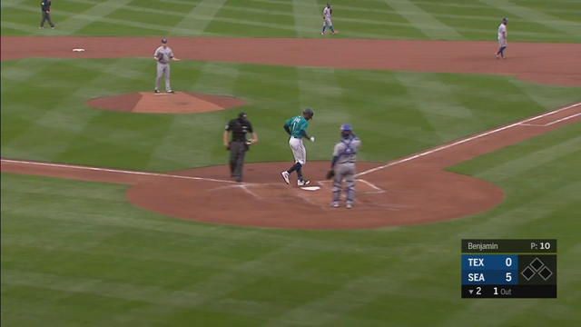 Lewis, Margevicius lead Mariners past Rangers 7-4