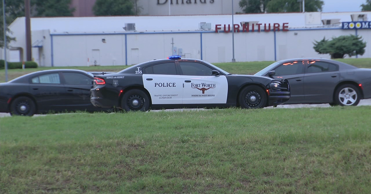 Woman killed, man injured in south Fort Worth shooting | FOX 4 Dallas ...
