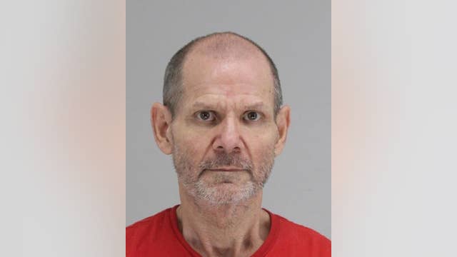 Man charged with arson after early morning fire damaged Dallas townhomes
