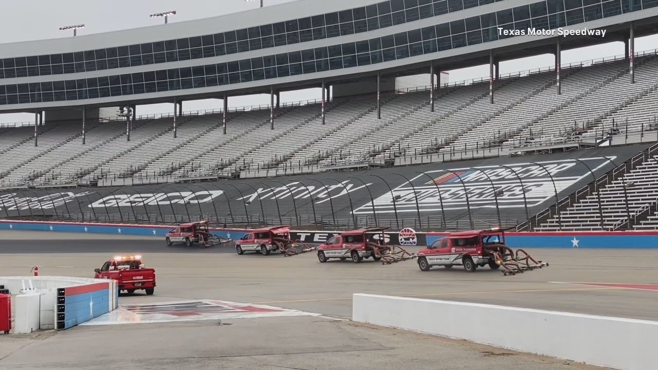 Nascar Playoff Race At Tms Still On Hold Because Of Rain